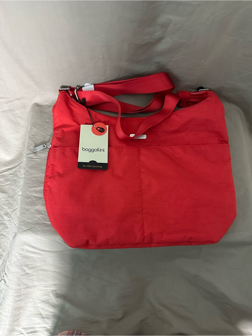 baggallini Red Lightweight Everyday Tote